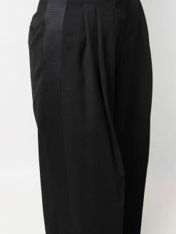 Les Hommes High waisted wide leg trousers slacks of women 9 Les Hommes high-waisted wide-leg trousers