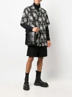 Les Hommes logo patch messenger bag